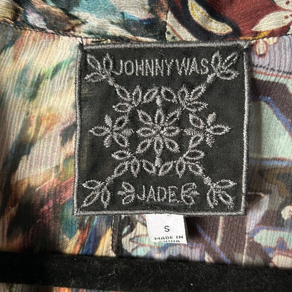 Johnny Was Silk 2 Print Button Up Blouse With Silk Cami - Picture 2 of 9